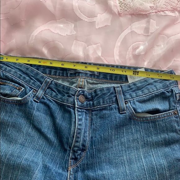 Levi’s capris - Picture 6 of 9